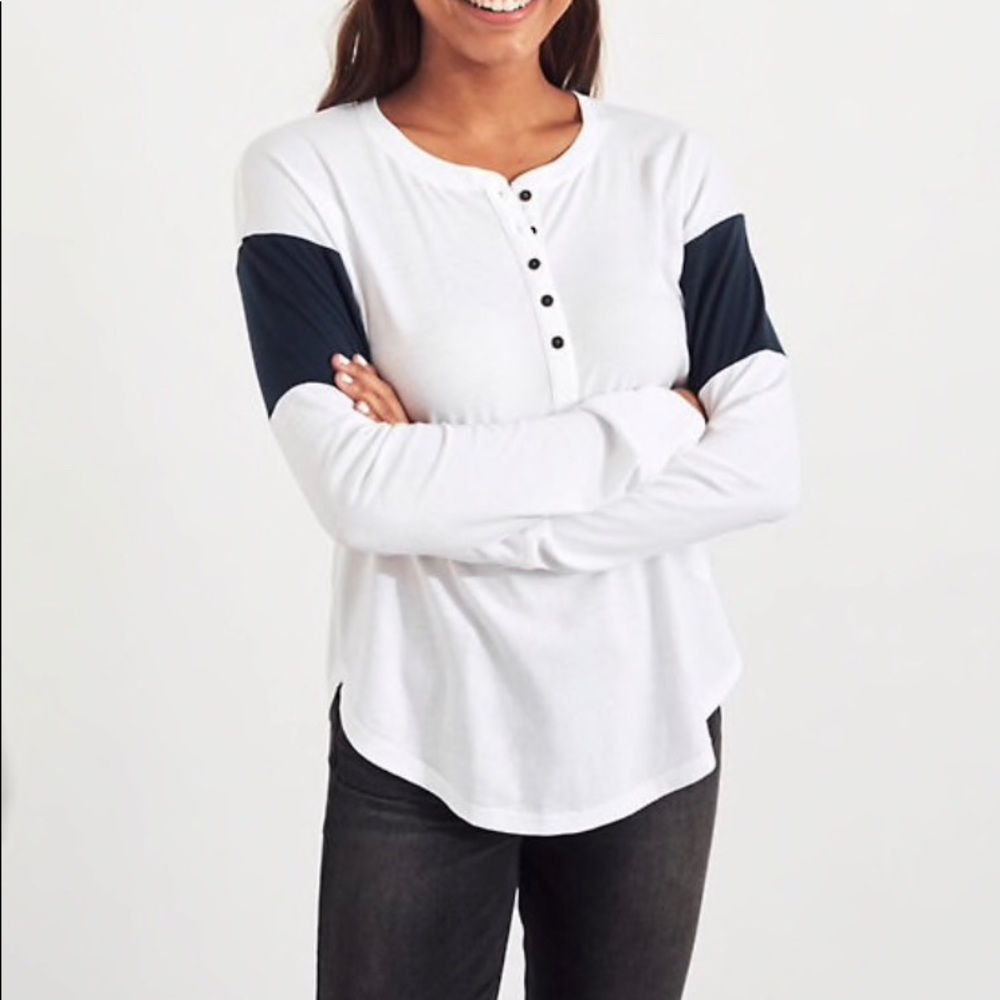 White Hollister T-Shirt